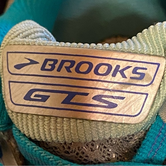 Brooks Adrenaline GTS 16 Women's Size 9 US Running Shoes Sixteenth Edition - Picture 10 of 11